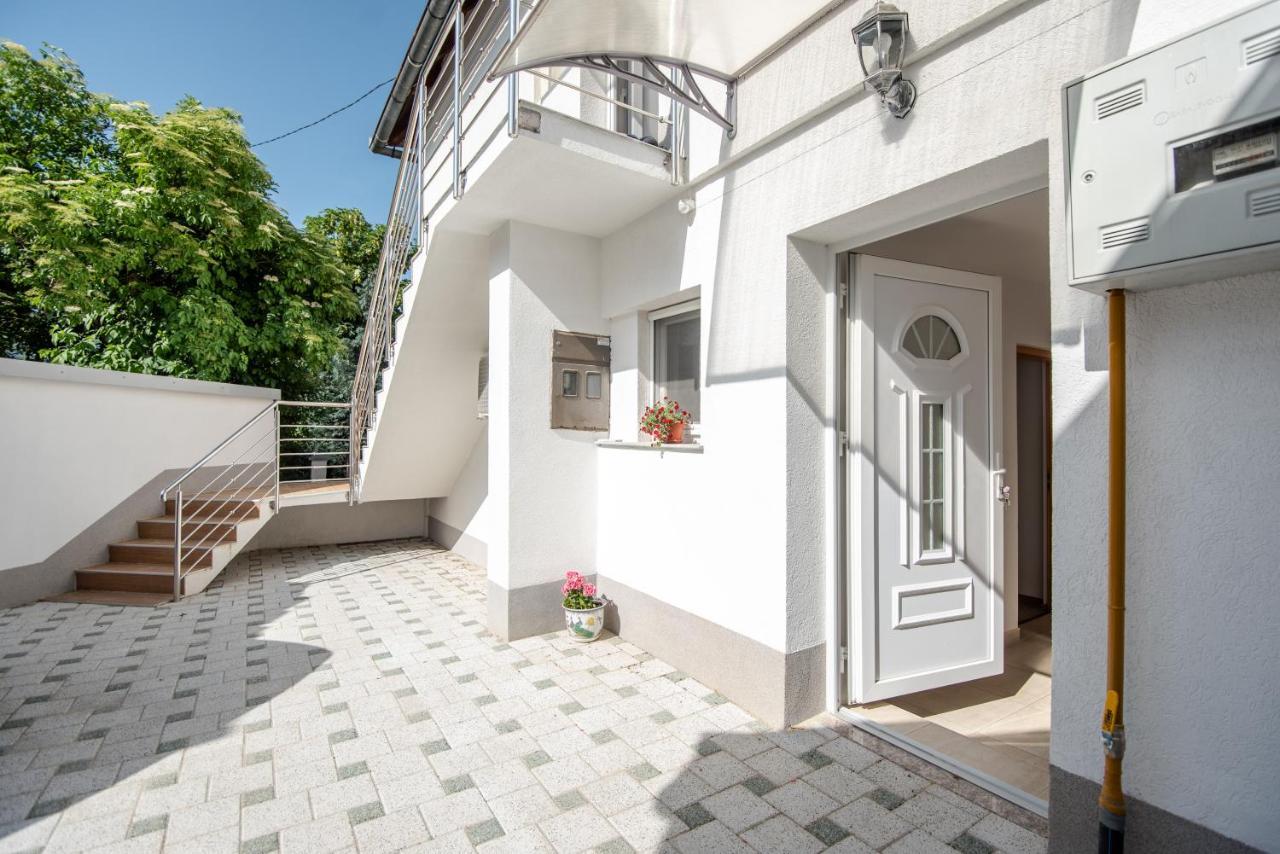 Apartman Mira Sarajevo Ngoại thất bức ảnh