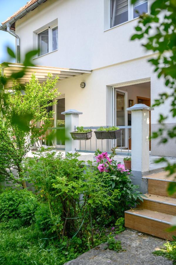 Apartman Mira Sarajevo Ngoại thất bức ảnh