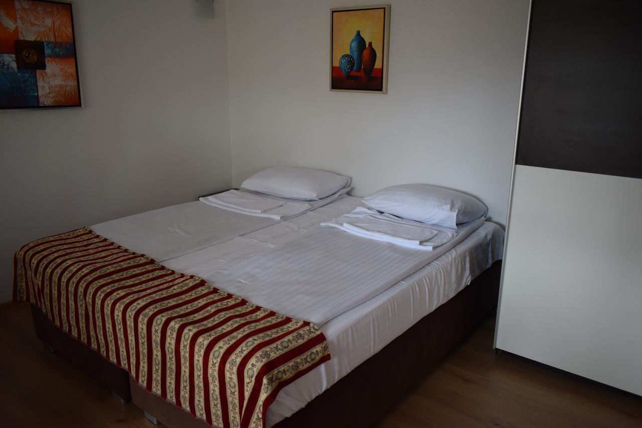 Apartman Mira Apartment Sarajevo Ngoại thất bức ảnh